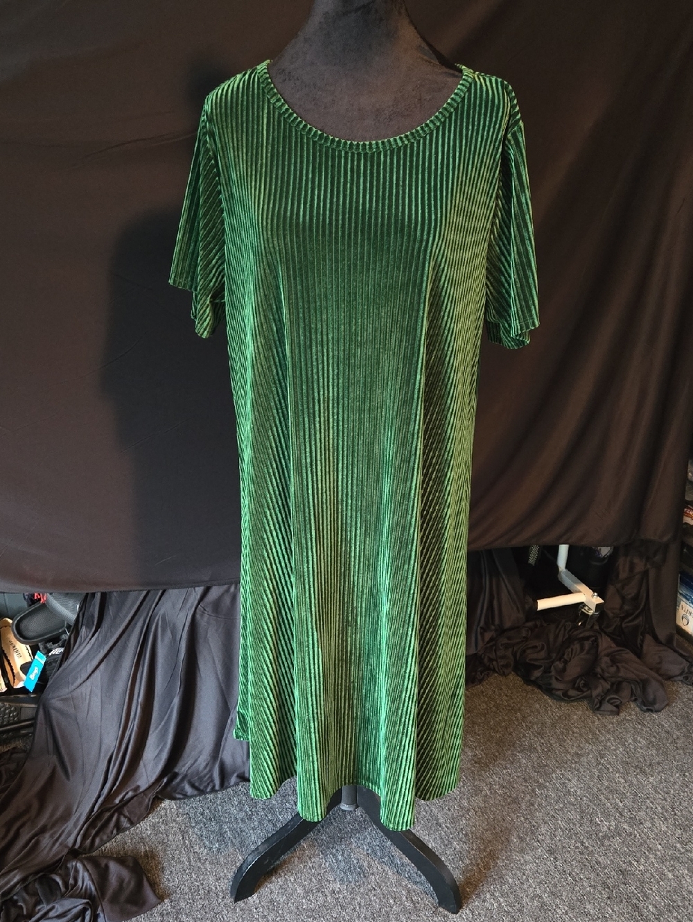 LuLaRoe Emerald Green Velvet Elegant Dress 2xl..like New